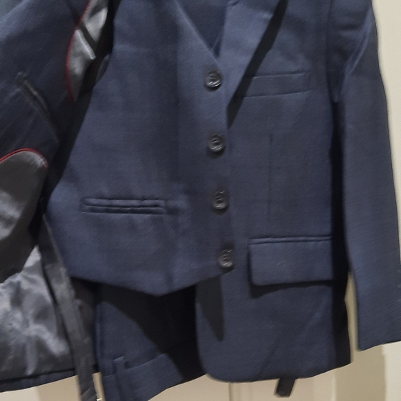 Mini world 5t Suit - brand new - Picture 2 of 7